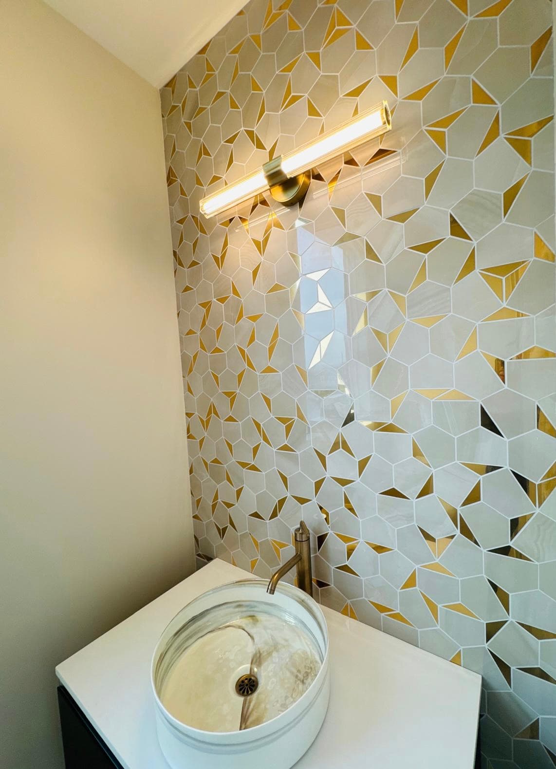 Decorative vanity feature wall tile